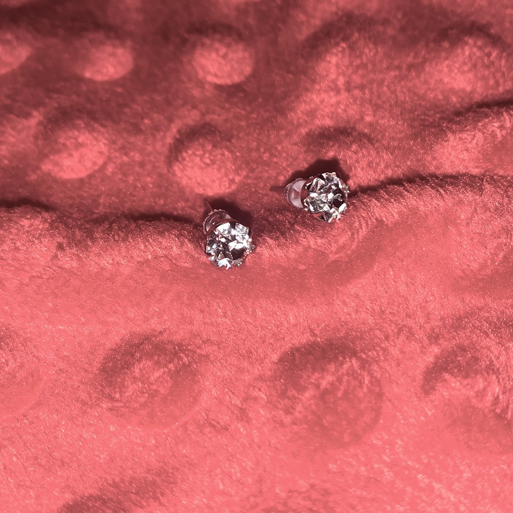 6mm Diamond Stud Earring
